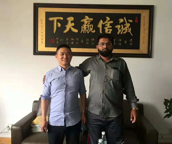 國(guó)外客戶上門購買儀器